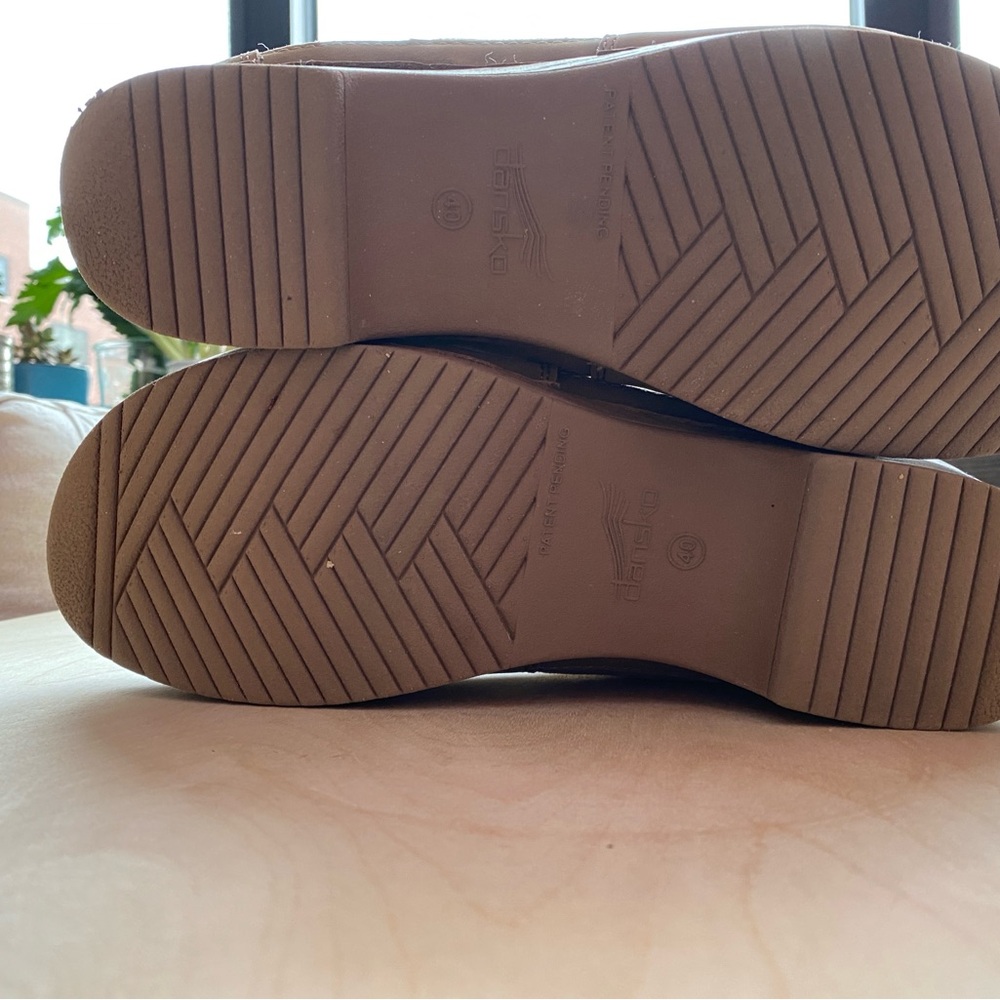 Dansko Tan Leather Mules with Faux Fur Lining - Picture 5 of 5